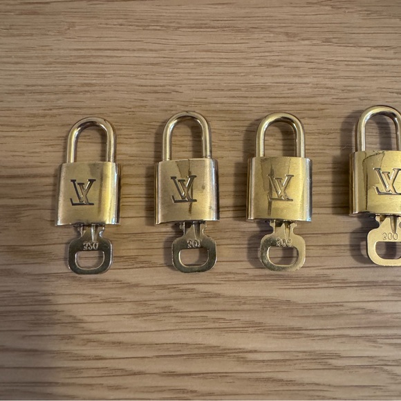 Louis Vuitton Lock and Key #301 - Picture 2 of 3